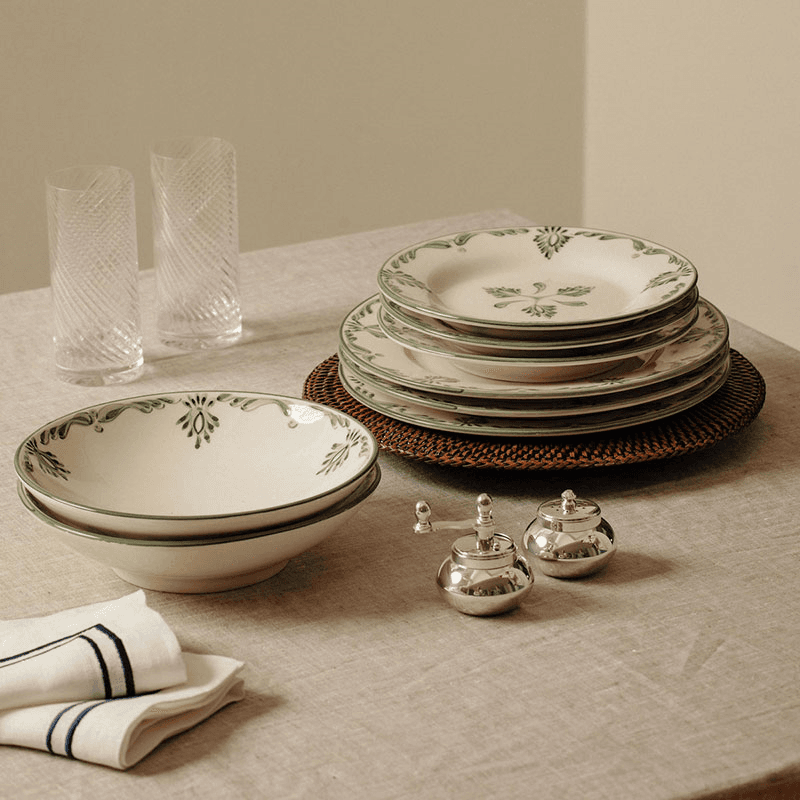 Eleanor Set of 6 Dinner Plates