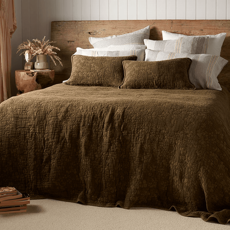 Clover Throw, Dark Olive