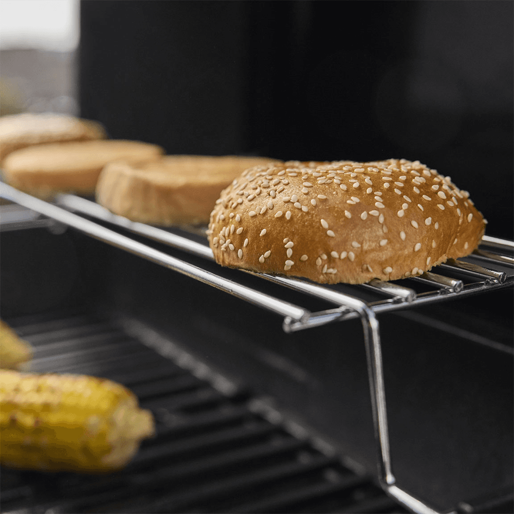 Spirit E-210 Gas Barbecue, Black/Stainless Steel
