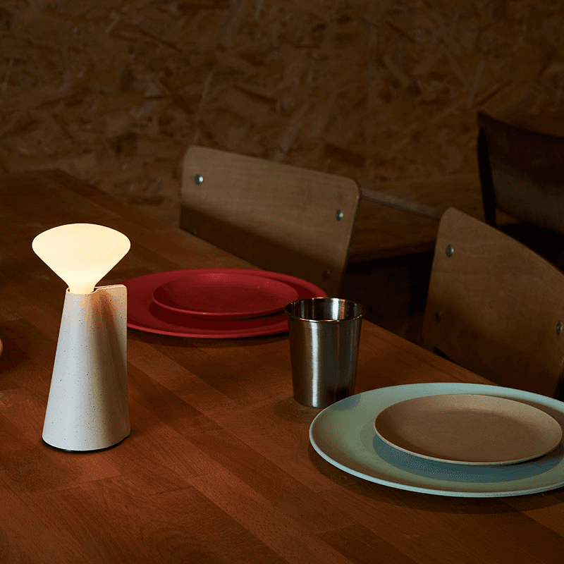 Mantle Portable Lamp with R80 Led Bulb