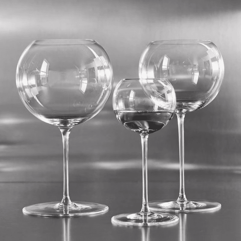 Geometry Set of 2 Red Wine Glasses