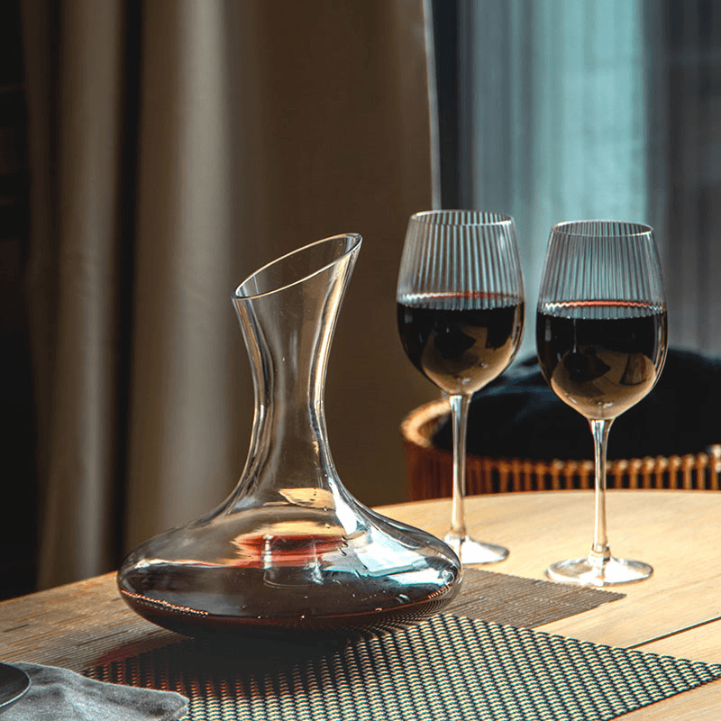 Deluxe Glass Wine Decanter, Clear