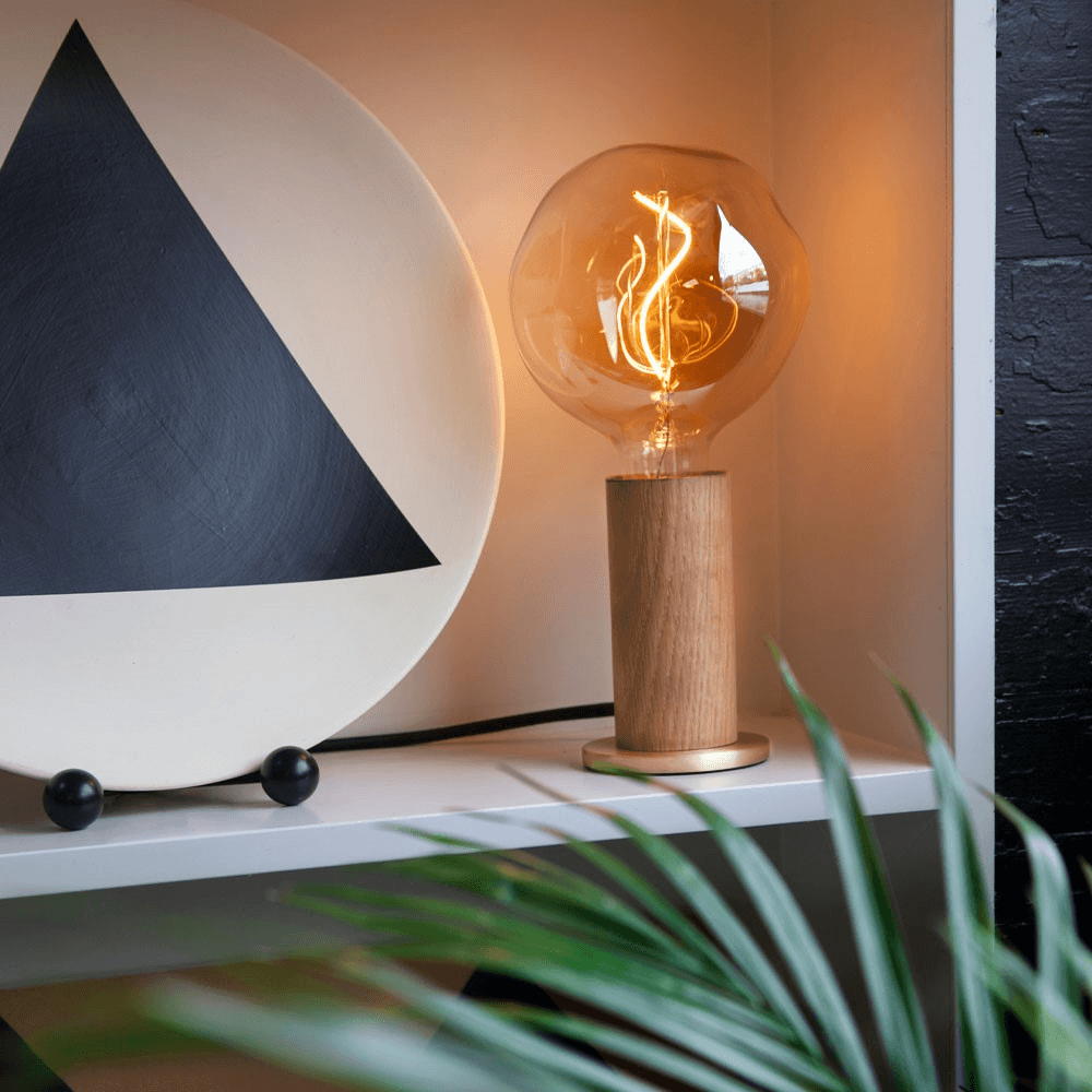 Knuckle Pendant Table Lamp with Voronoi Bulb