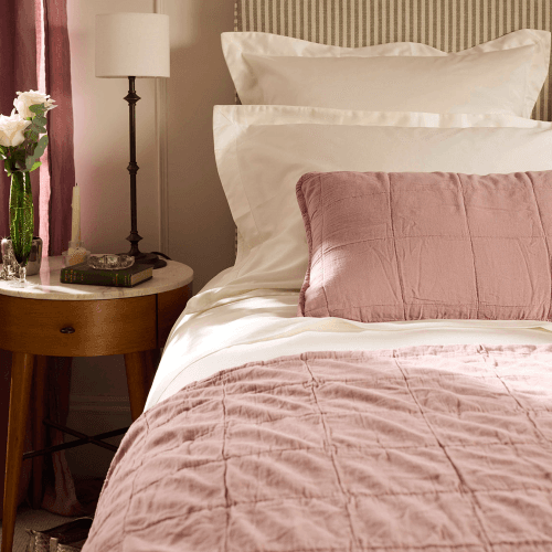 Image showing the Luxury 600 Thread Count 100% Cotton Oxford Pillowcase product.