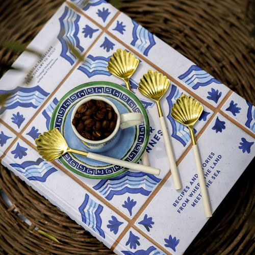 Image showing the Shell Set of 4 Dessert Spoons, Gold product.