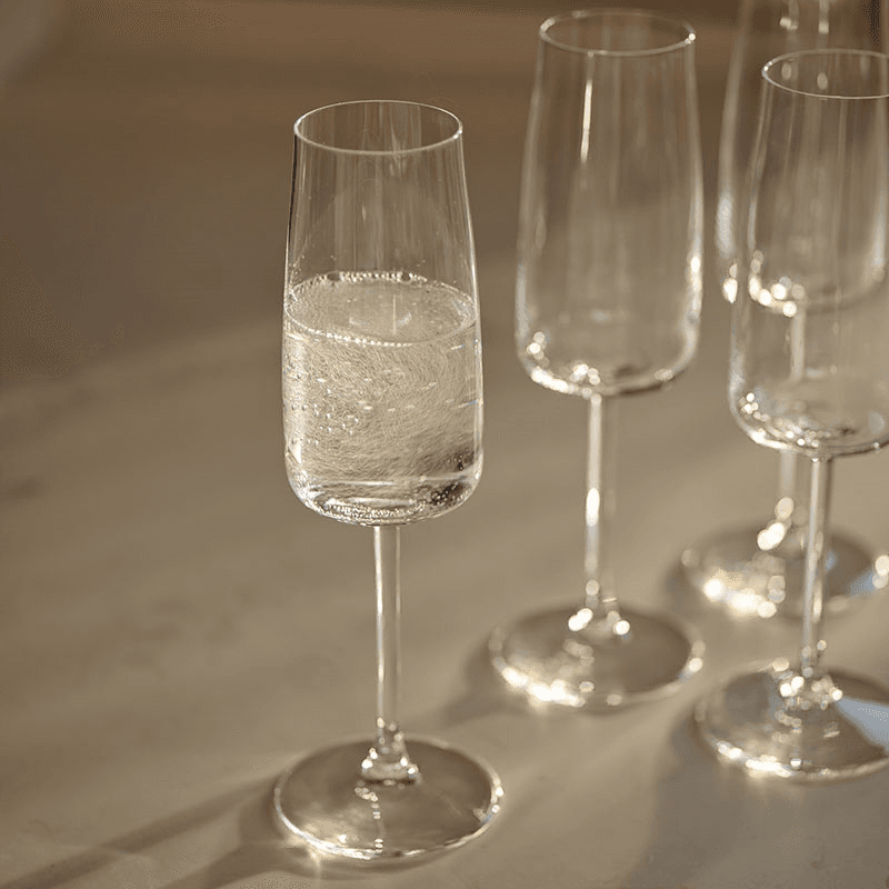 Zero Set of 4 Champagne Glasses