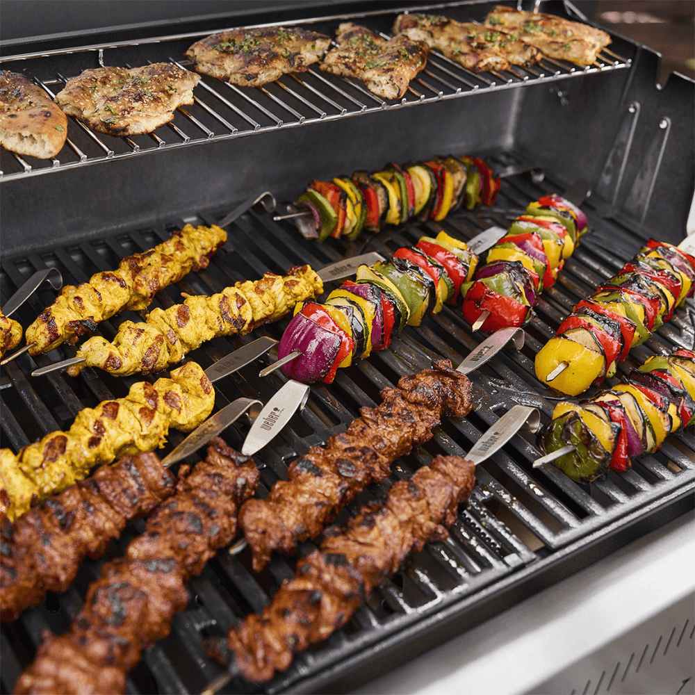 Genesis E-415W Gas Barbecue, Black