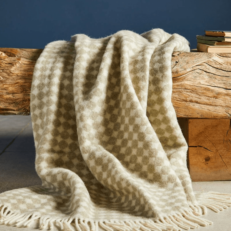 Jacquard Spot Pure New Wool Throw