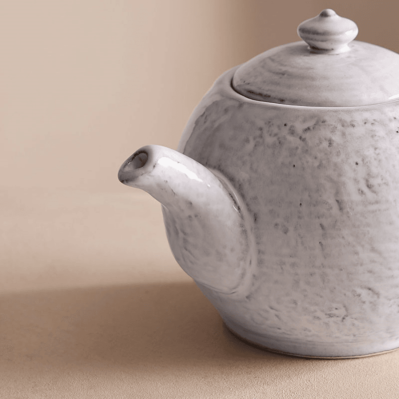 Hillcrest Teapot, White