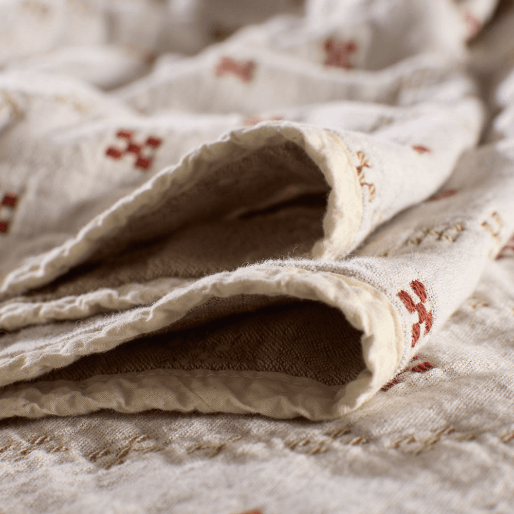 Cassie Bedspread, Multi