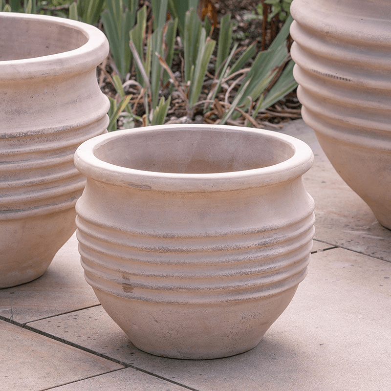 Ullu Planter