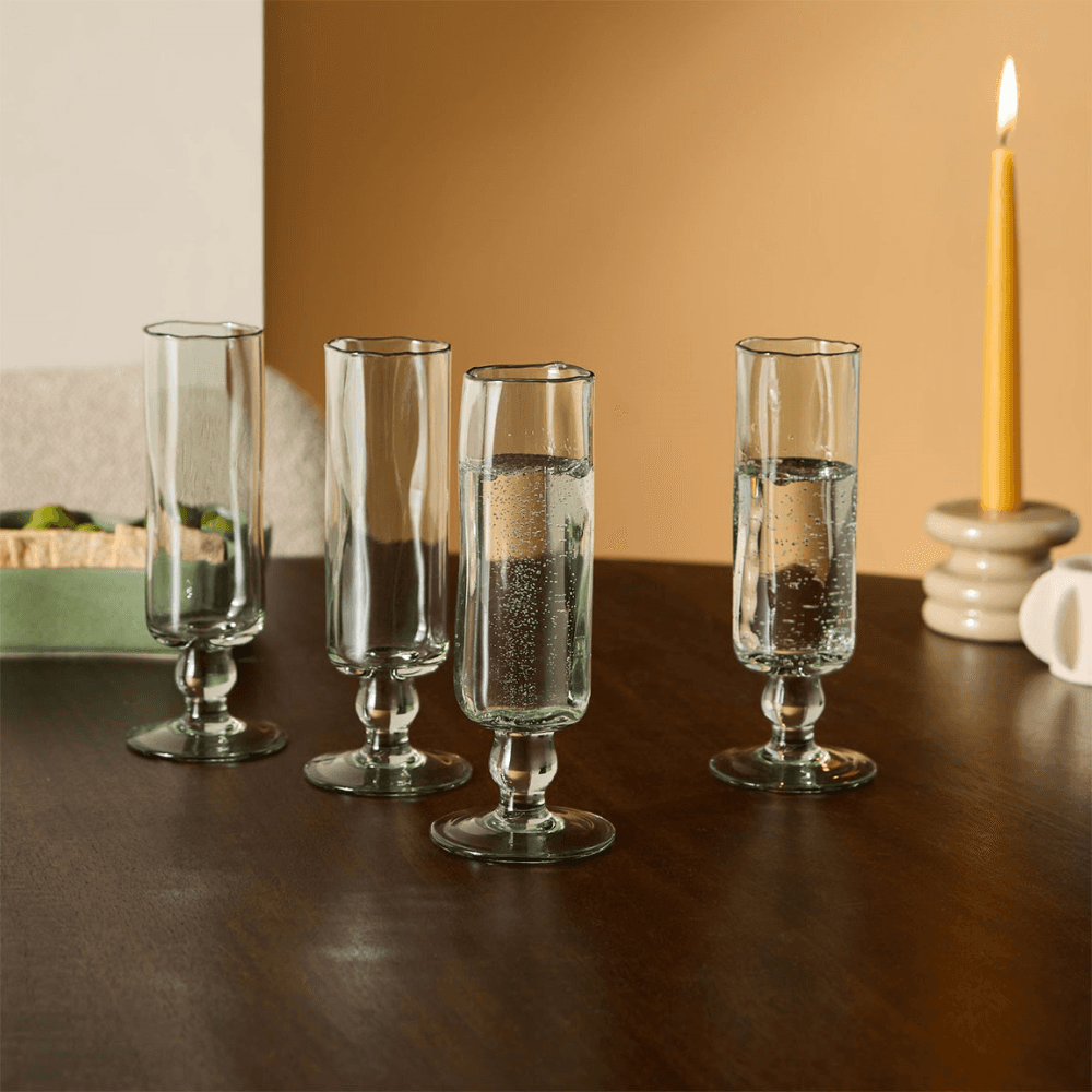 Travellers Rest Set of 4 Champagne Flutes, Green