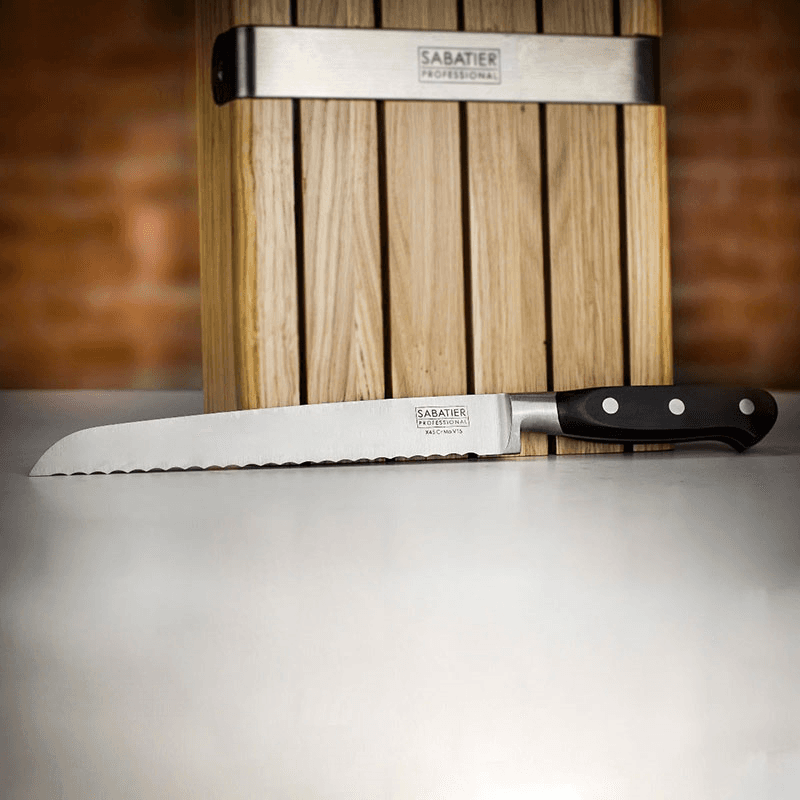Knife Block with 5 Sabatier Knives, Oak