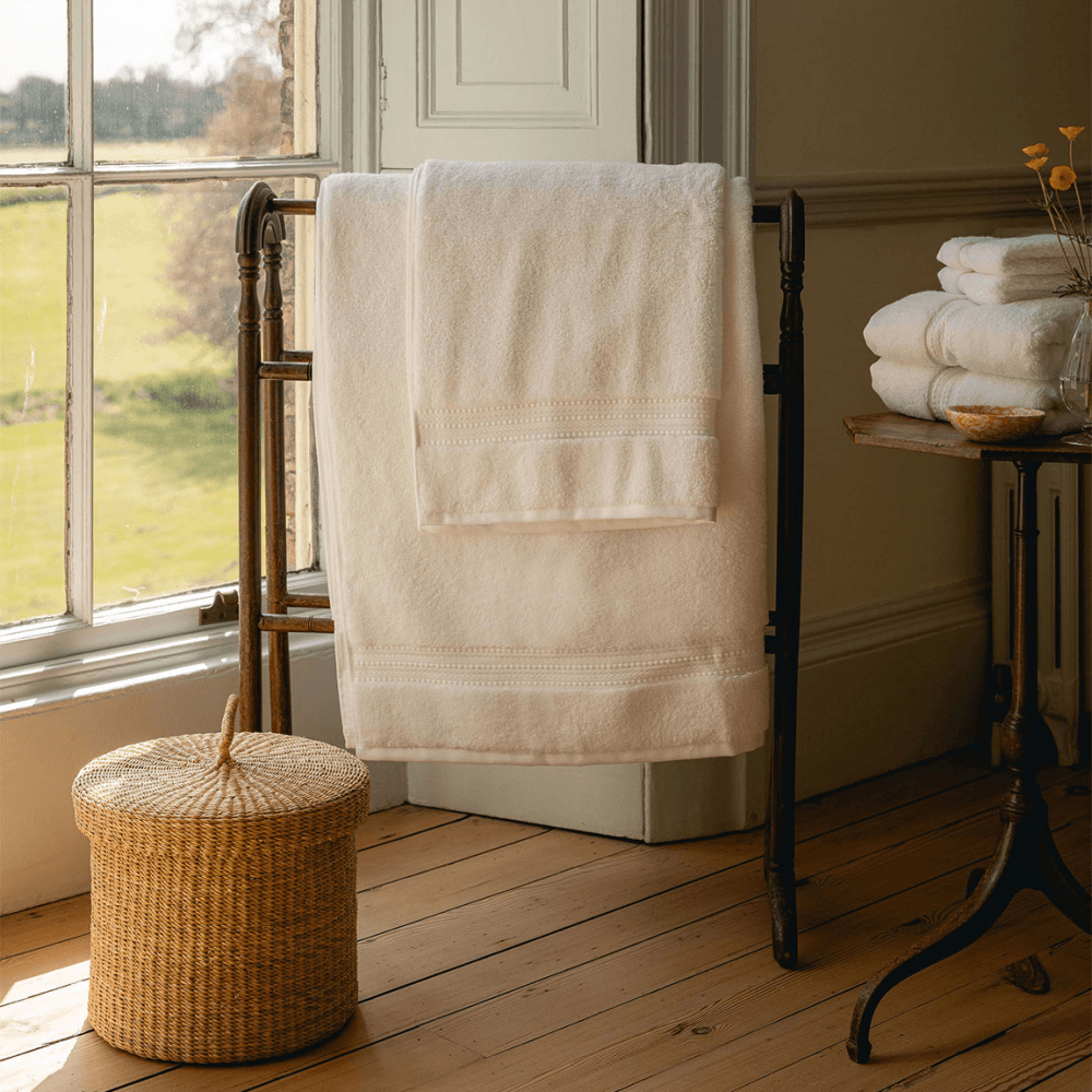 Maria Bath Towel, White