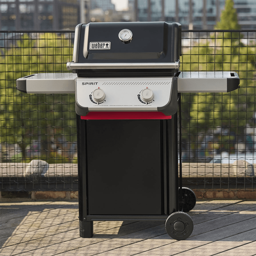 Spirit E-210 Gas Barbecue, Black/Stainless Steel