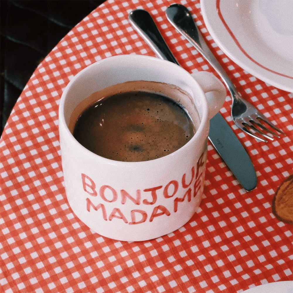 Madame Mug, Red