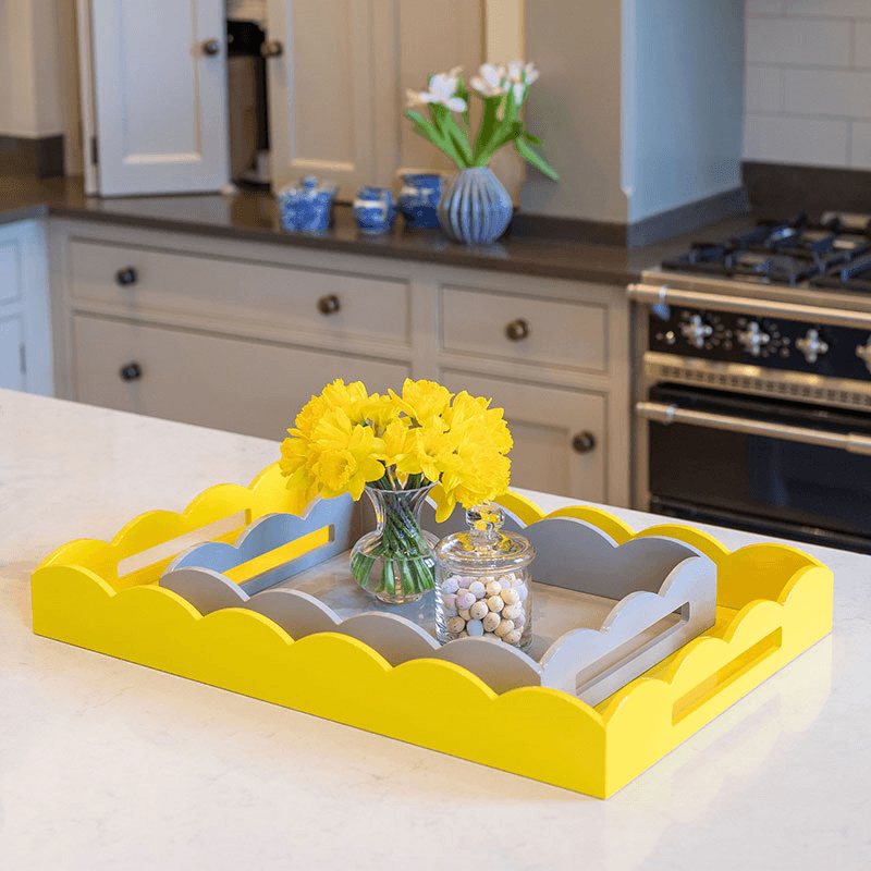 Lacquered Scallop Tray