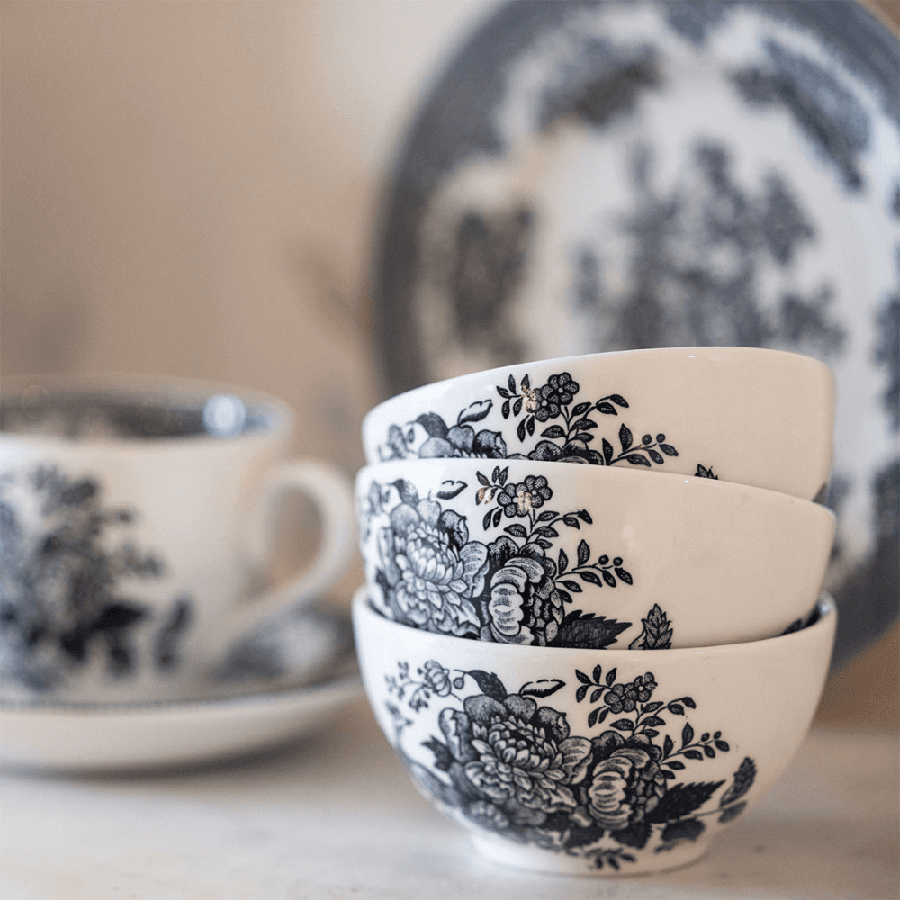 Asiatic Pheasants Footed Bowl