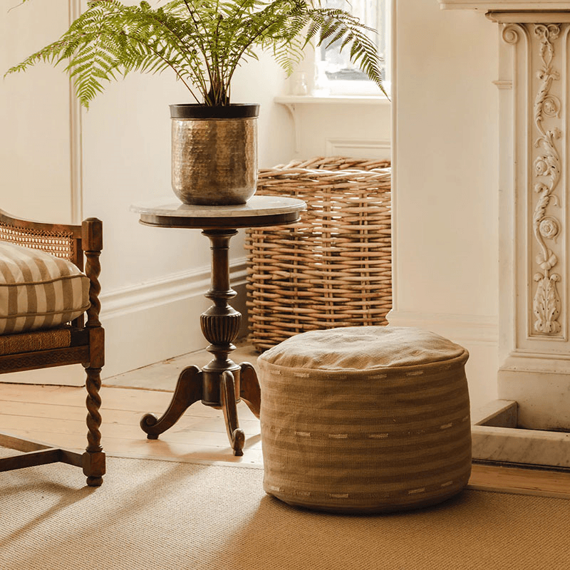 Cosmo Footstool, Manzanilla
