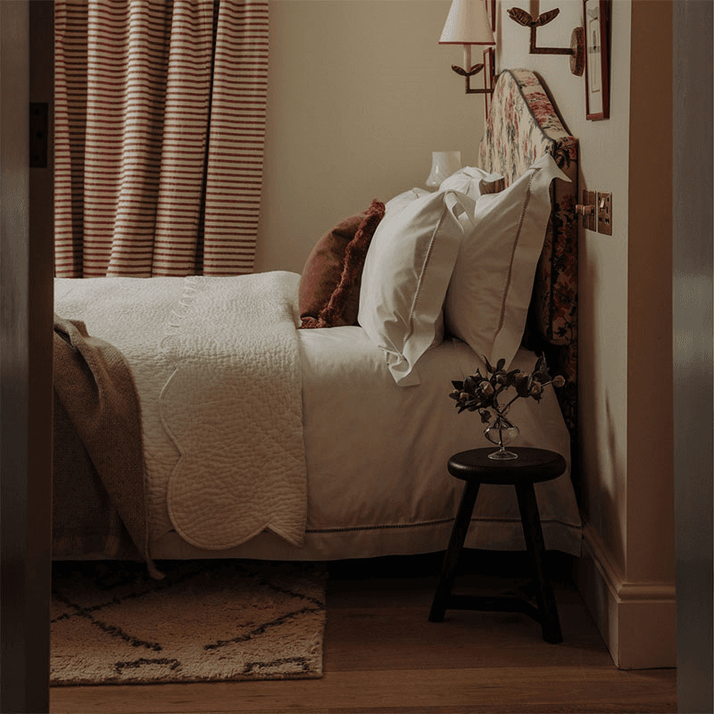 Nina Scalloped Quilted Cotton Bedspread, White