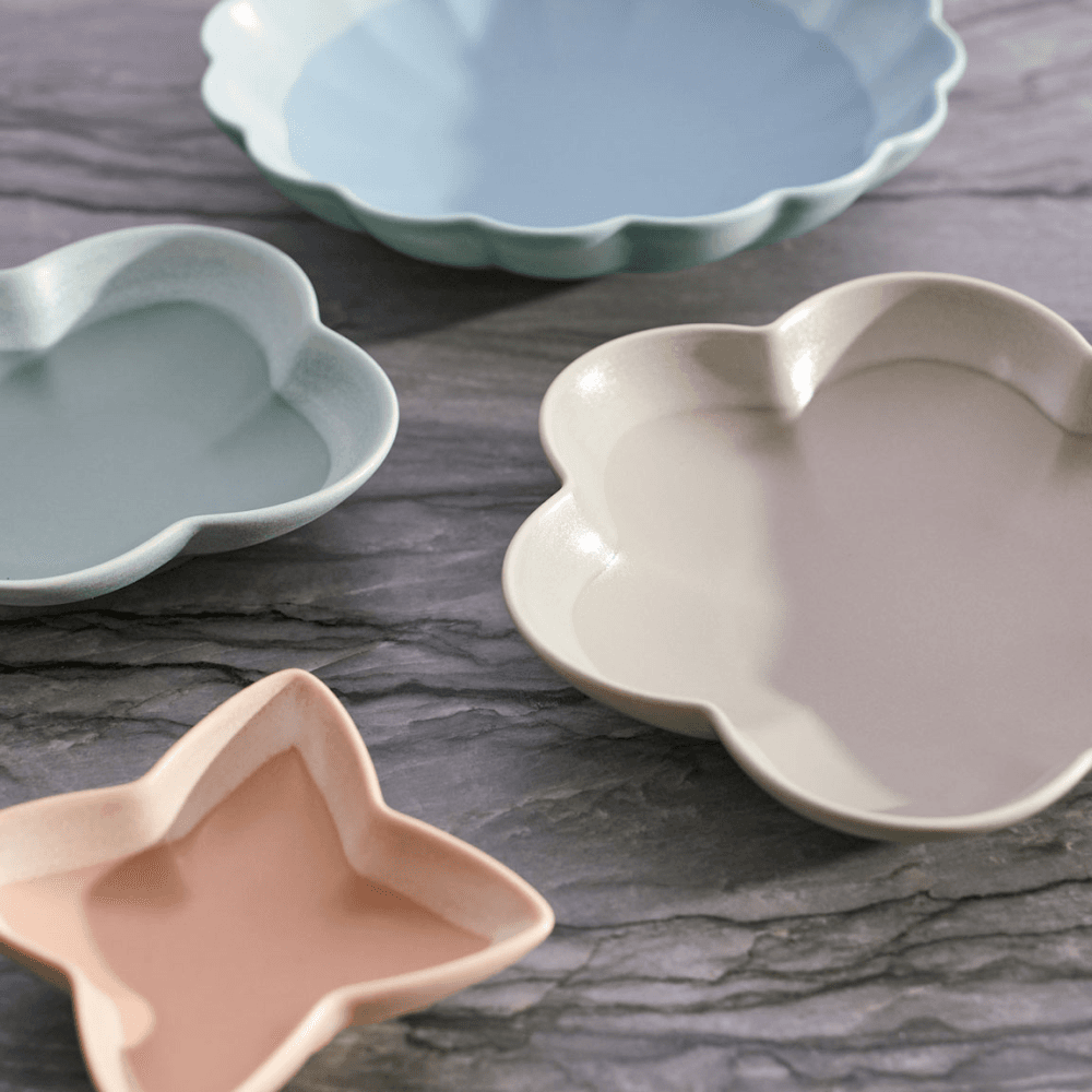 Lambeth Set of 4 Nesting Shaped Dishes, Multi