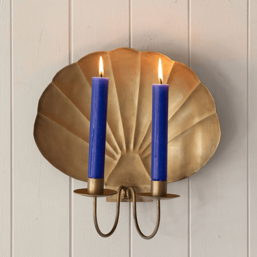 Shell Wall Sconce, Antiqued Brass