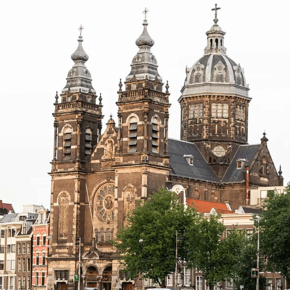 Michelin star dining and private gondola break for two in Amsterdam