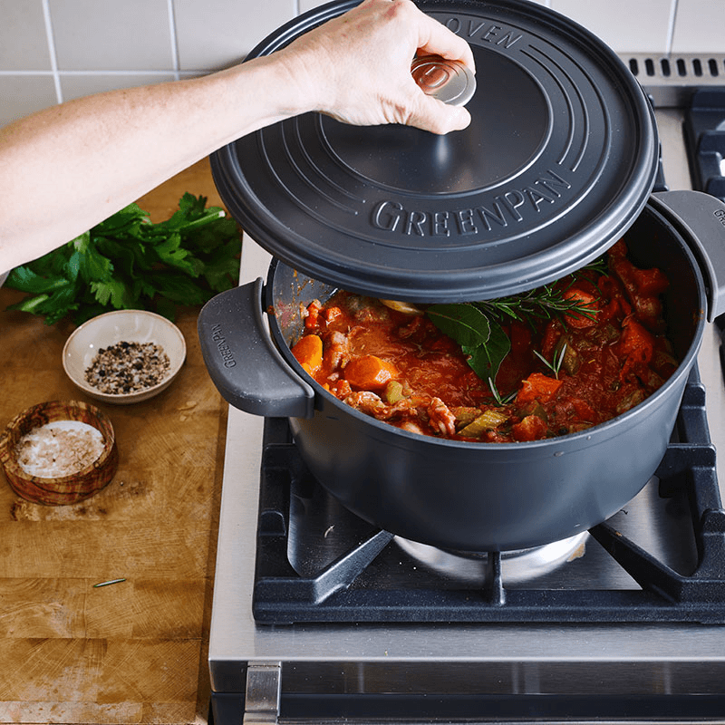 Featherweights Non-Stick Casserole with Lid