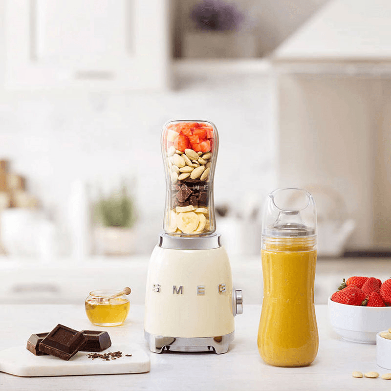 50's Style Mini Blender & Smoothie Maker