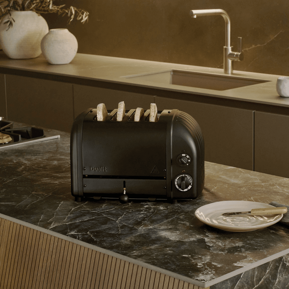 Classic 4 Slot Toaster, Stealth