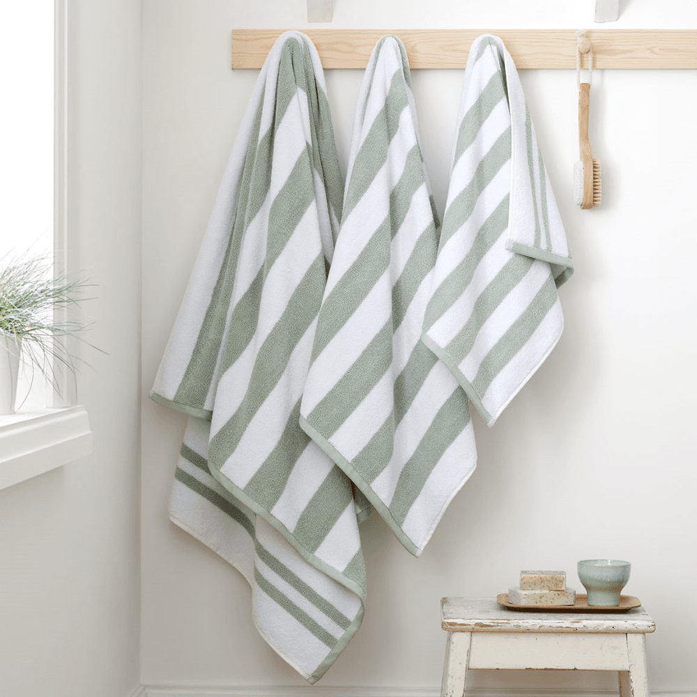 Reversible Stripe Jacquard Hand Towel