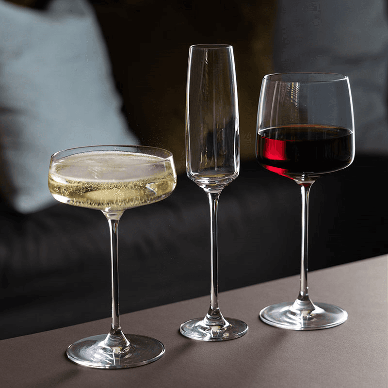Elevate Set of 2 Wine Glasses, Clear