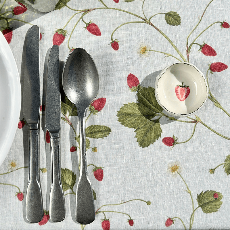 Fraise De Bois Linen Tablecloth, Red