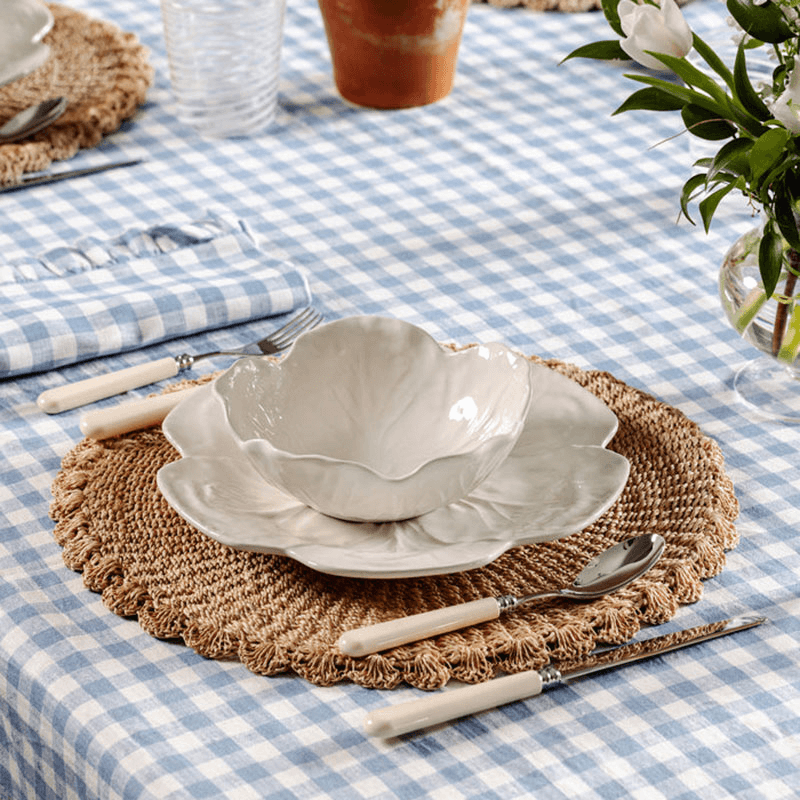 Scalloped Abaca Placemat, Natural