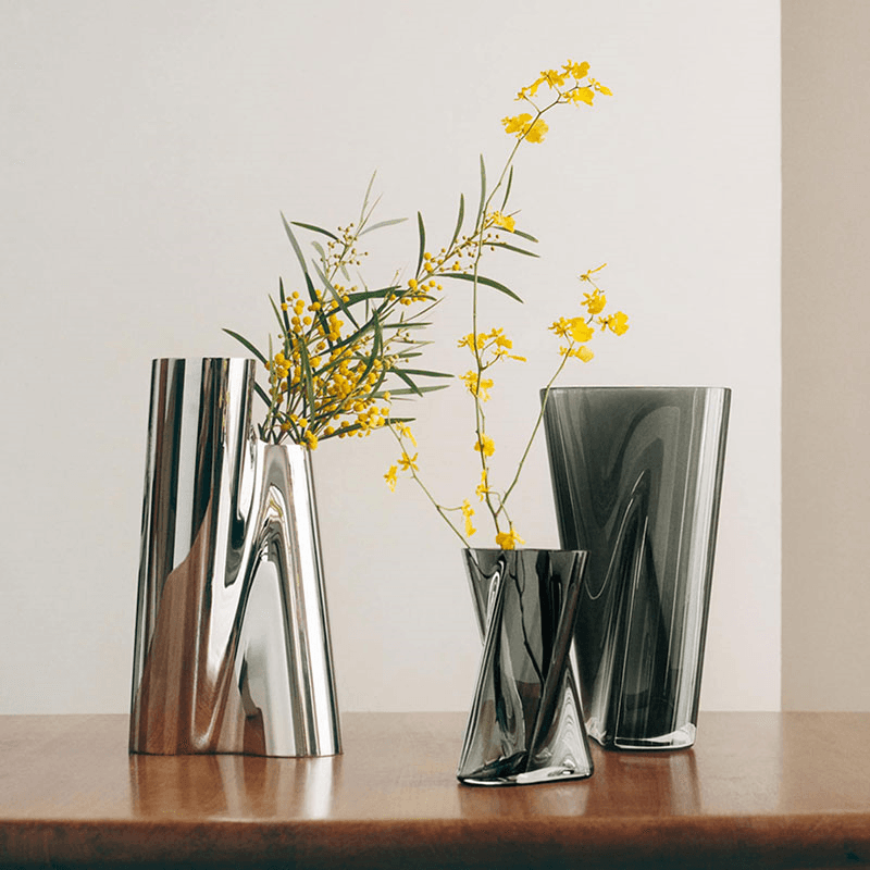 Lituus Vase, Smokey Glass