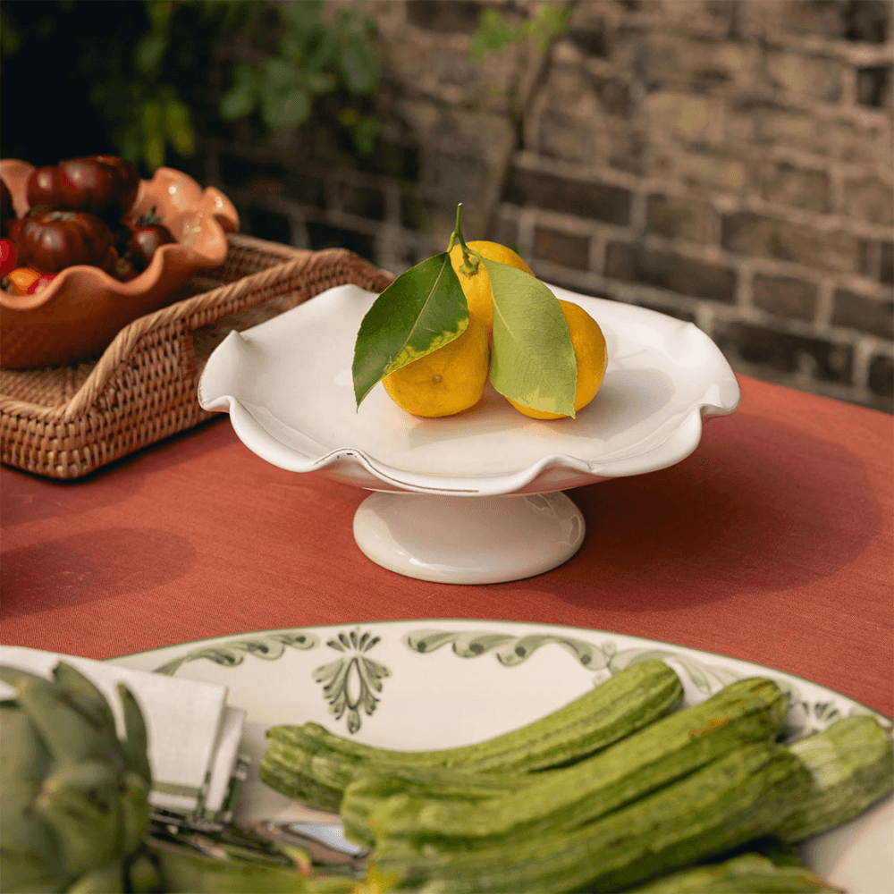 Claudia Ceramic Wavy Footed Stand, White