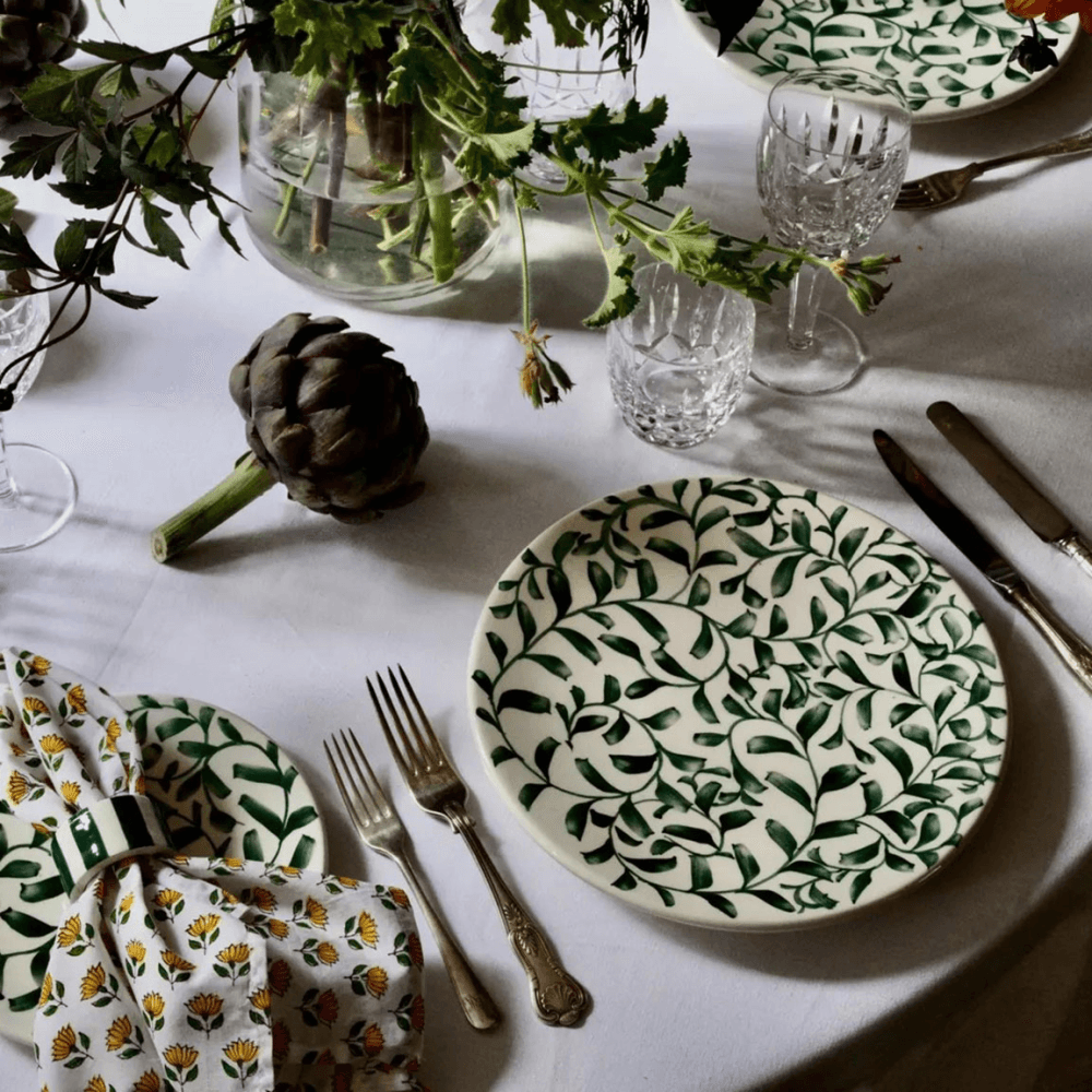 Scroll Charger Plate