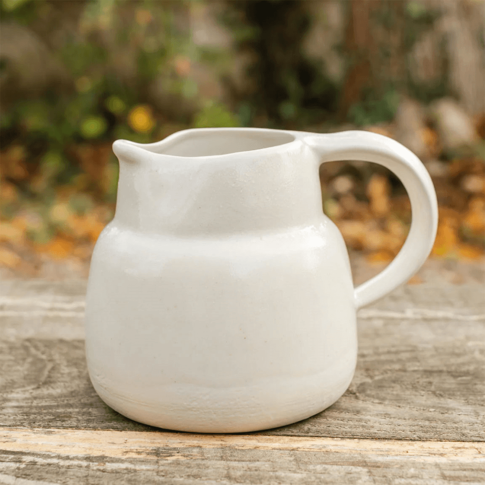Village Pitcher, Blanc a la Cendre