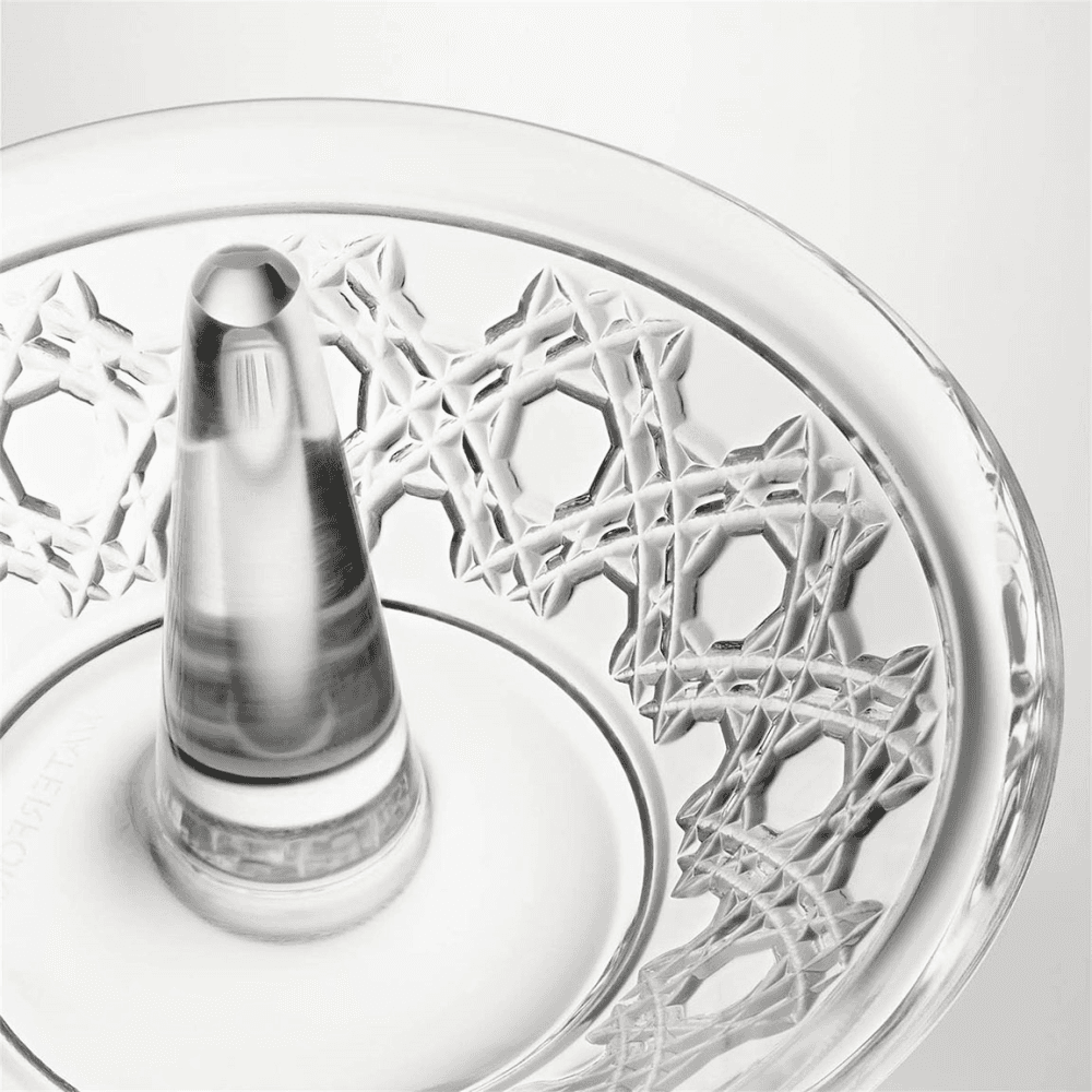 Opulence Ring Holder, Clear