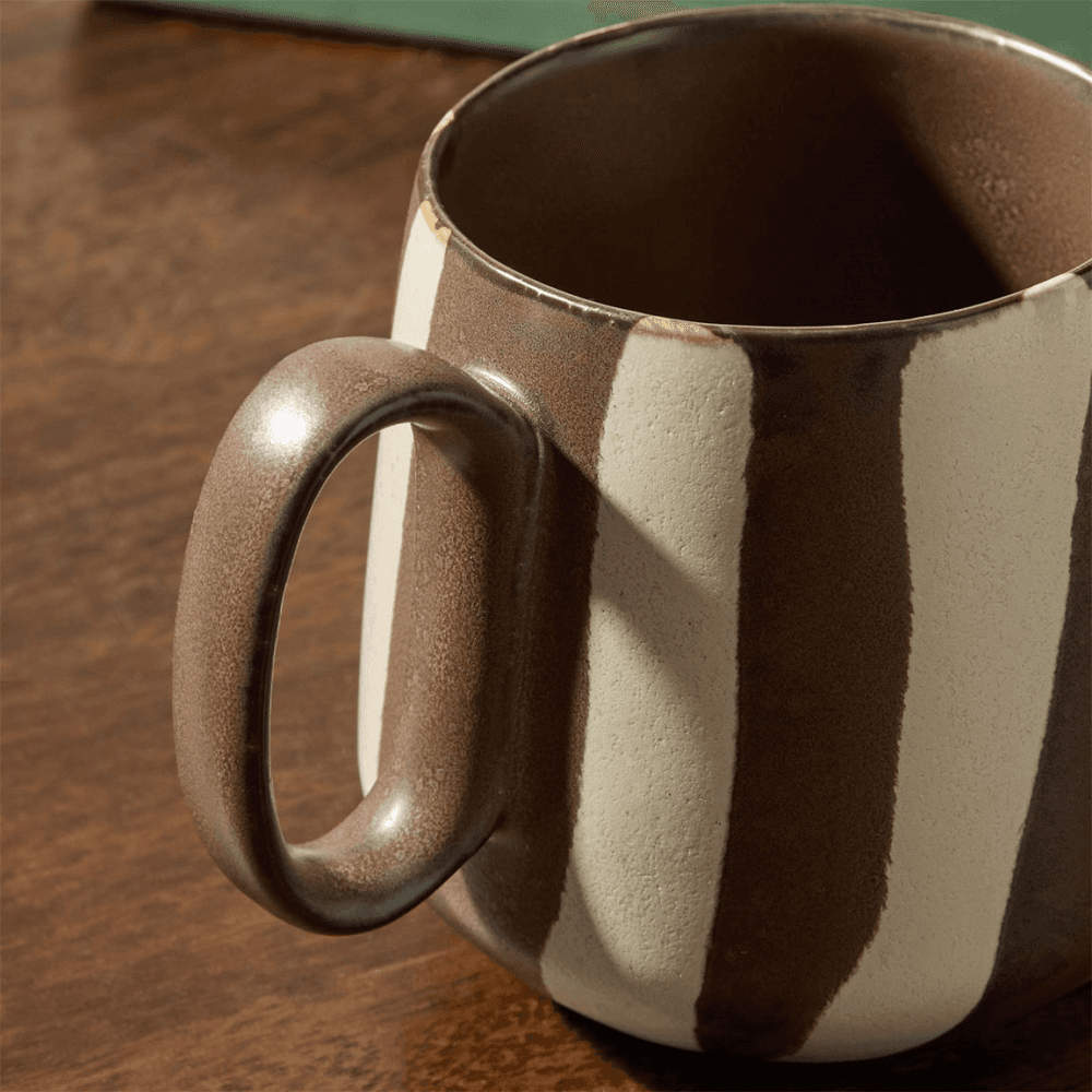 Travellers Rest Stripe Set of 4 Mugs, Brown
