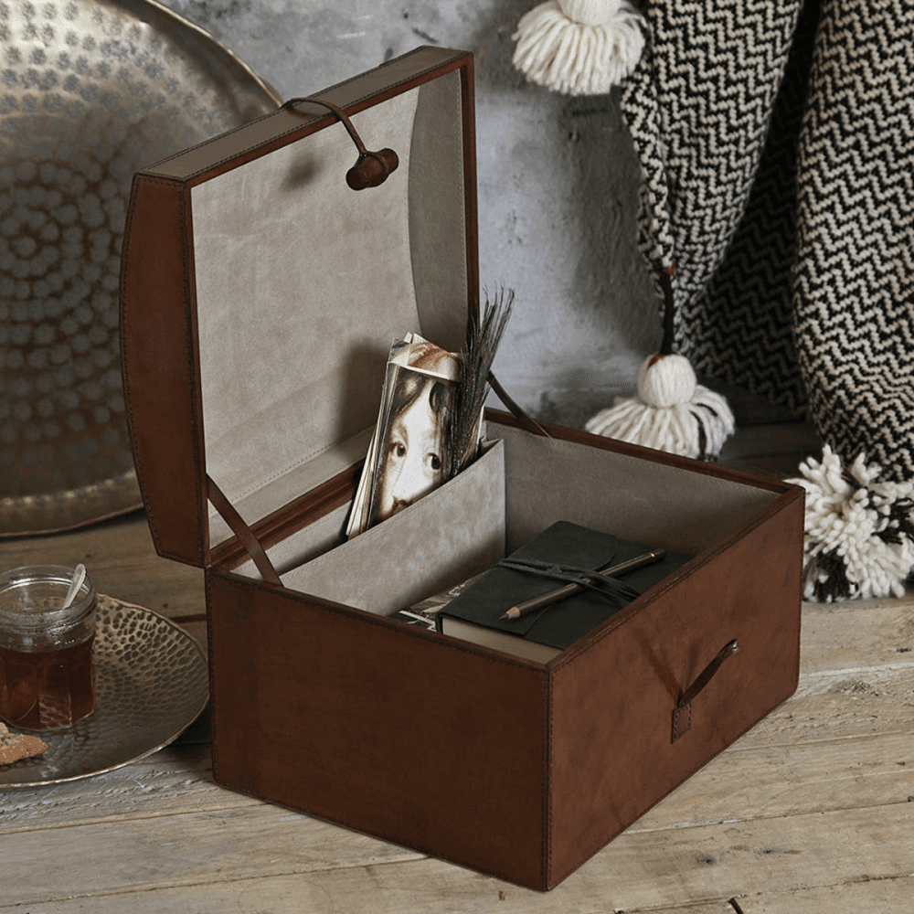 Memory box, Tan