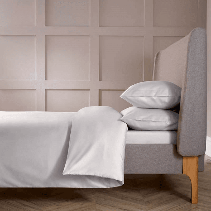Sateen Pair of Oxford Pillowcases
