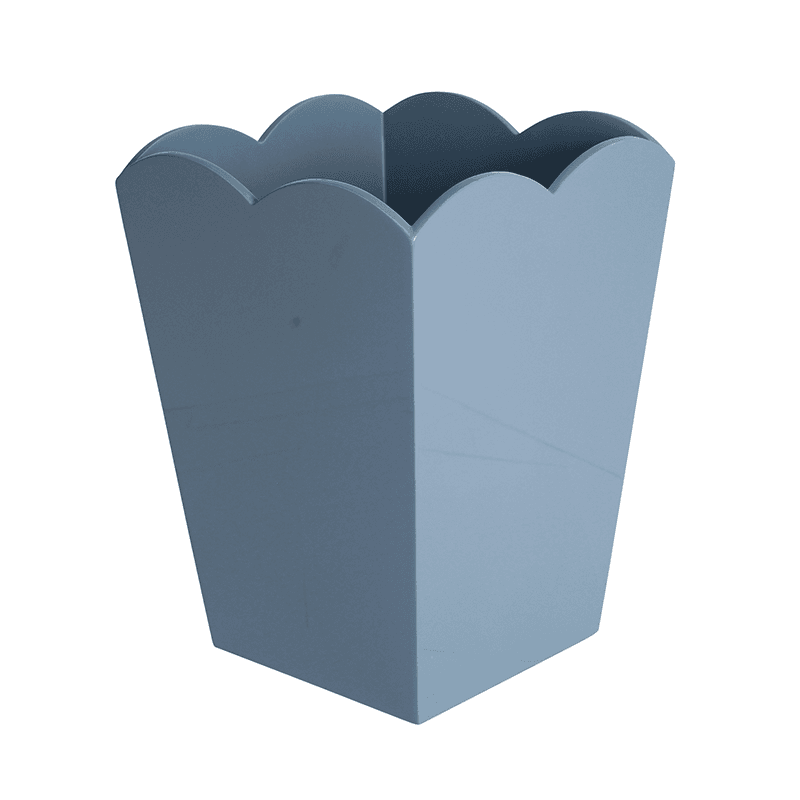 Lacquered Scallop Bin
