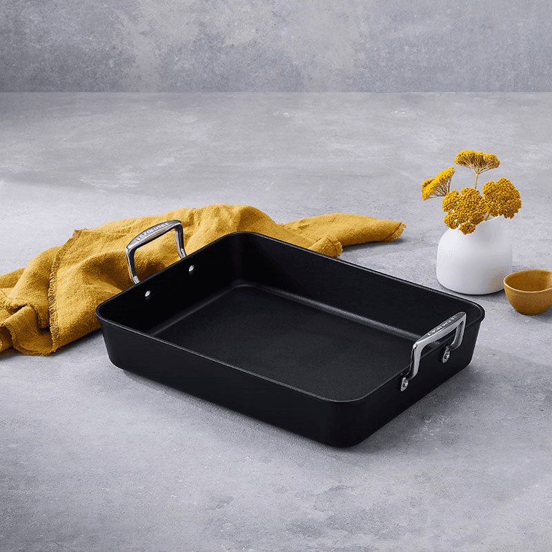 Toughened Non-Stick Rectangular Roaster