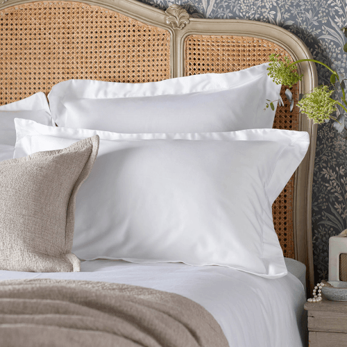 Image showing the Luxury 600 Thread Count 100% Cotton Oxford Pillowcase, White product.