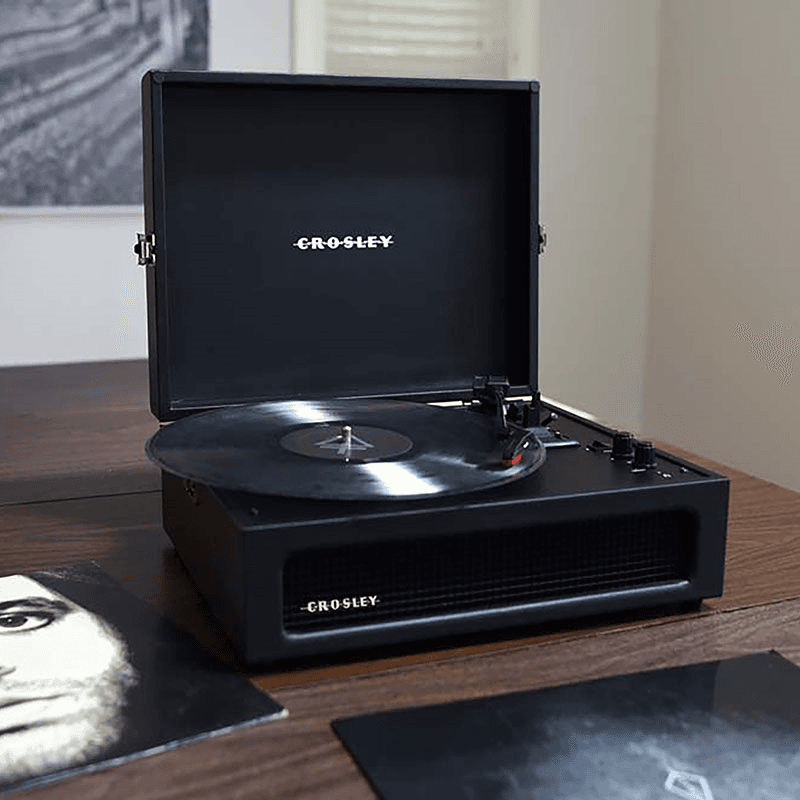 Voyager Portable Turntable