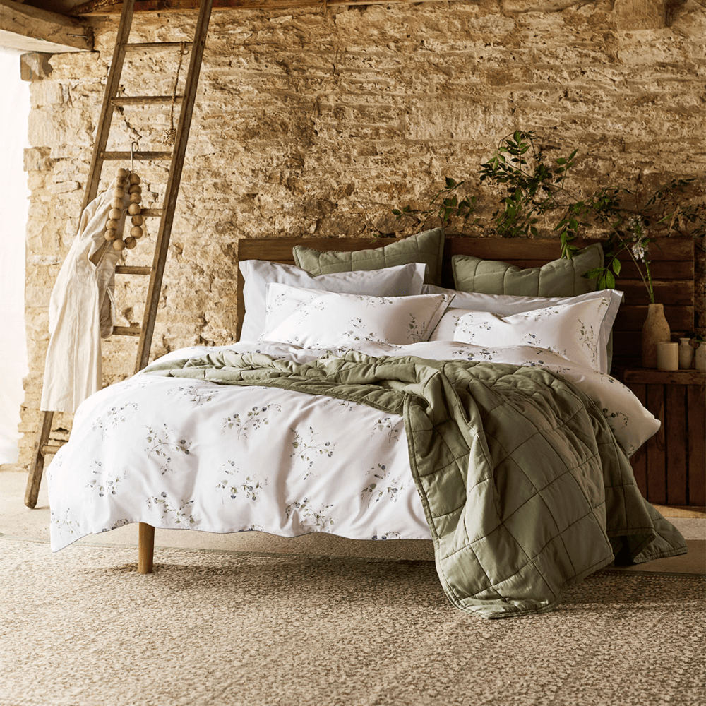 Forget Me Knot Duvet Set