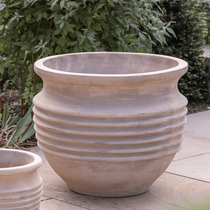 Ullu Planter