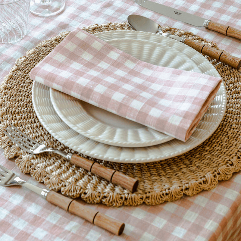 Scalloped Abaca Placemat, Natural