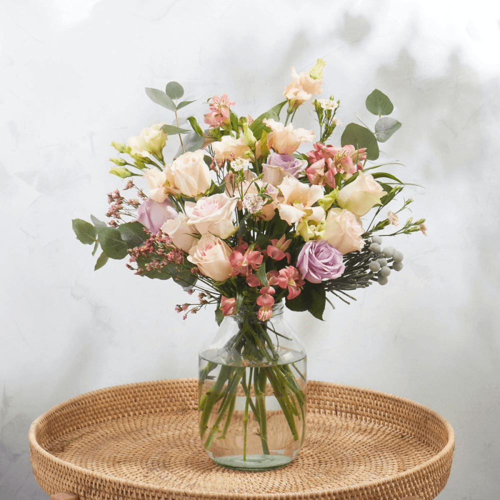 Lux Letterbox flower subscription